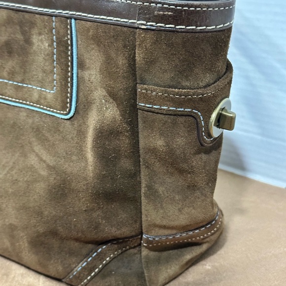 Coach Hampton Gallery Brown Suede Tote and Pouch - Picture 16 of 16
